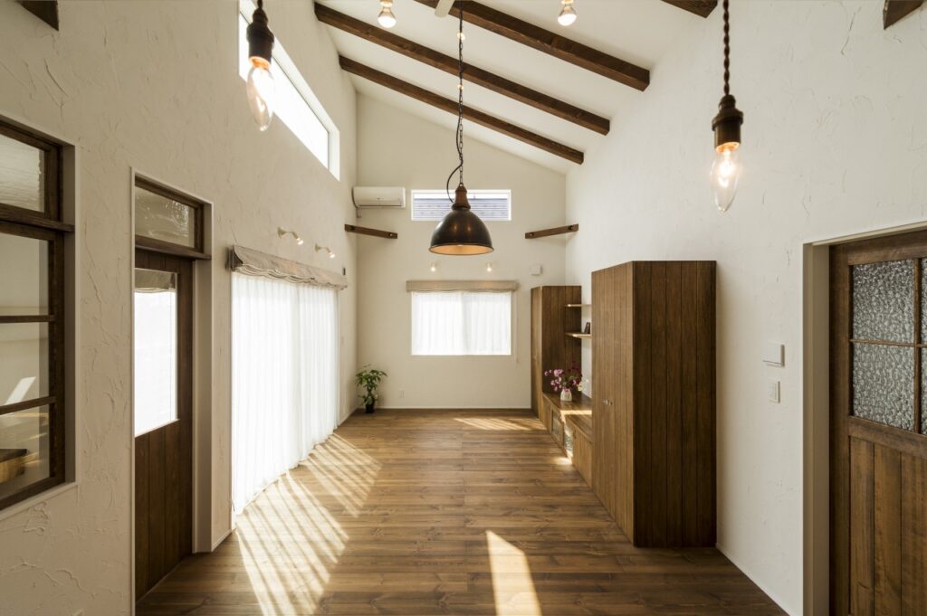 アンティークなカフェのようなLDK