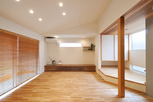 こもれびハウス