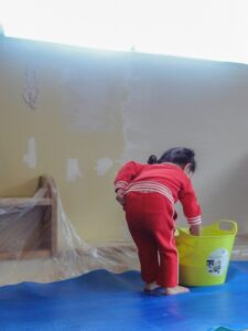 珪藻土で塗壁DIY+手形で思い出作り