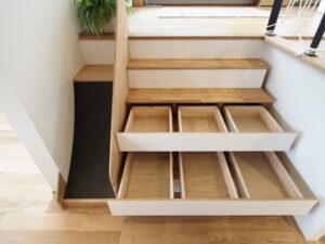 滑り台&引き出し収納の階段