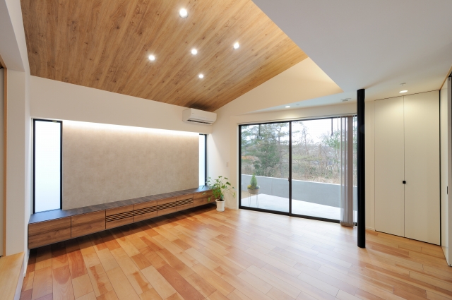 Elastic house -伸縮自在の空間と回遊動線の家-