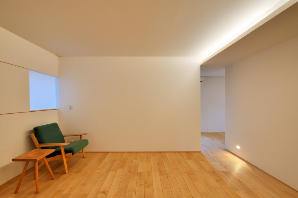 間接照明のあるホール