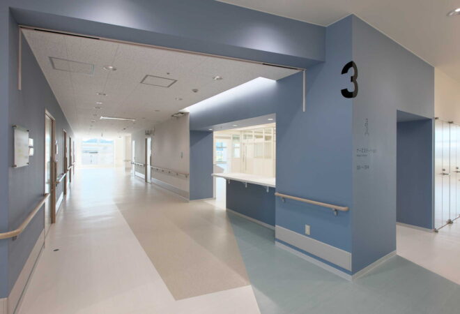 ３階ナースステーション前