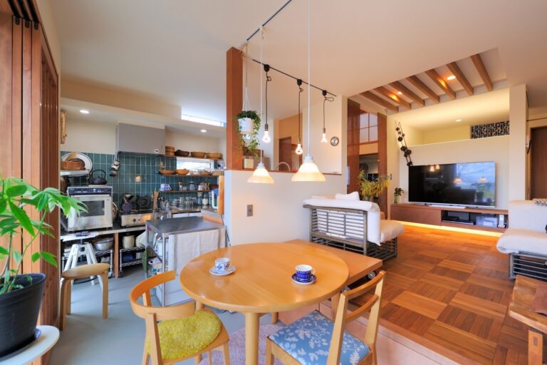 カフェ風のおしゃれな土間キッチン