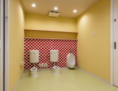 認可保育所「ひかりキッズ・コンフィ」トイレ