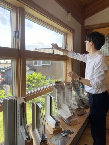 上野住宅建材株式会社での研修の様子