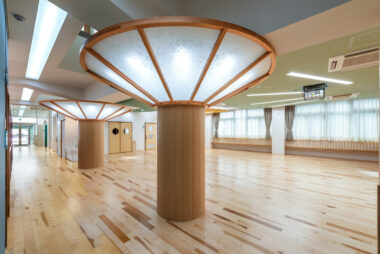 宮内中央こども園　遊戯室